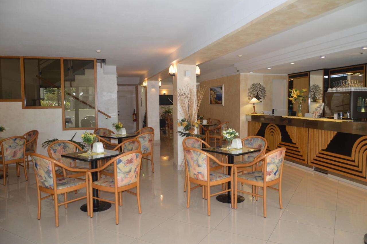 Hotel Karin Marebello 외부 사진
