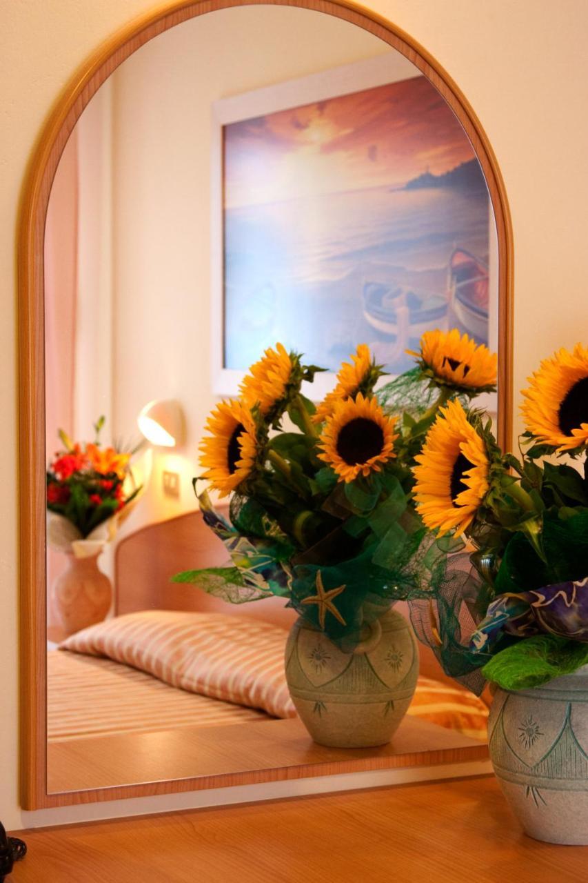 Hotel Karin Marebello 외부 사진