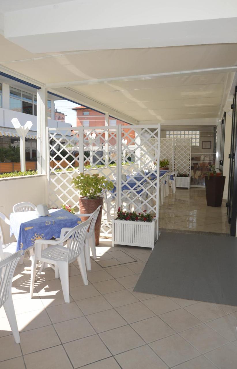 Hotel Karin Marebello 외부 사진