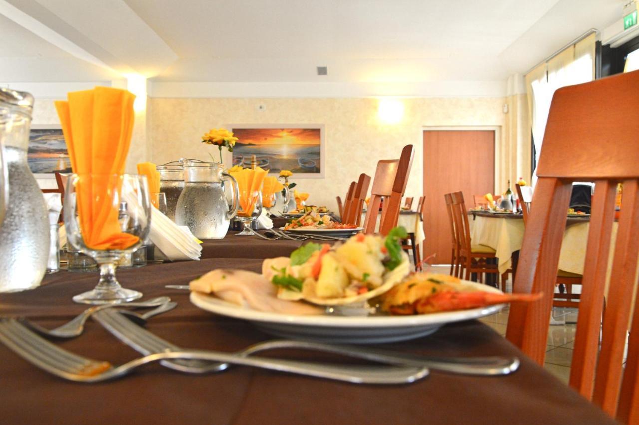 Hotel Karin Marebello 외부 사진